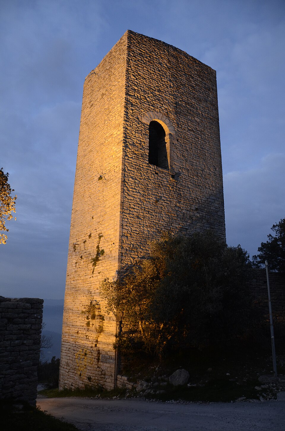 Castello di Monsummano Alto