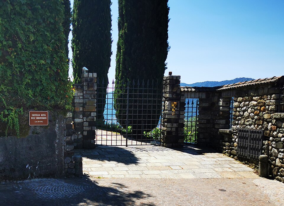 Castello di Rossino