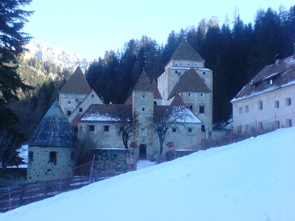 L Ciastel - Fischburg - Castel Gardena