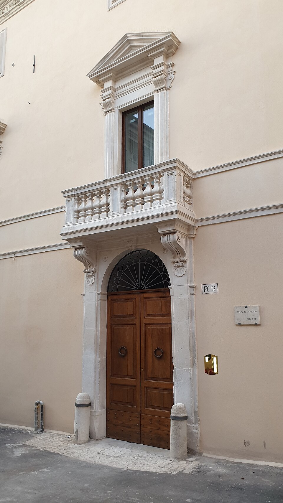 Palazzo Manieri