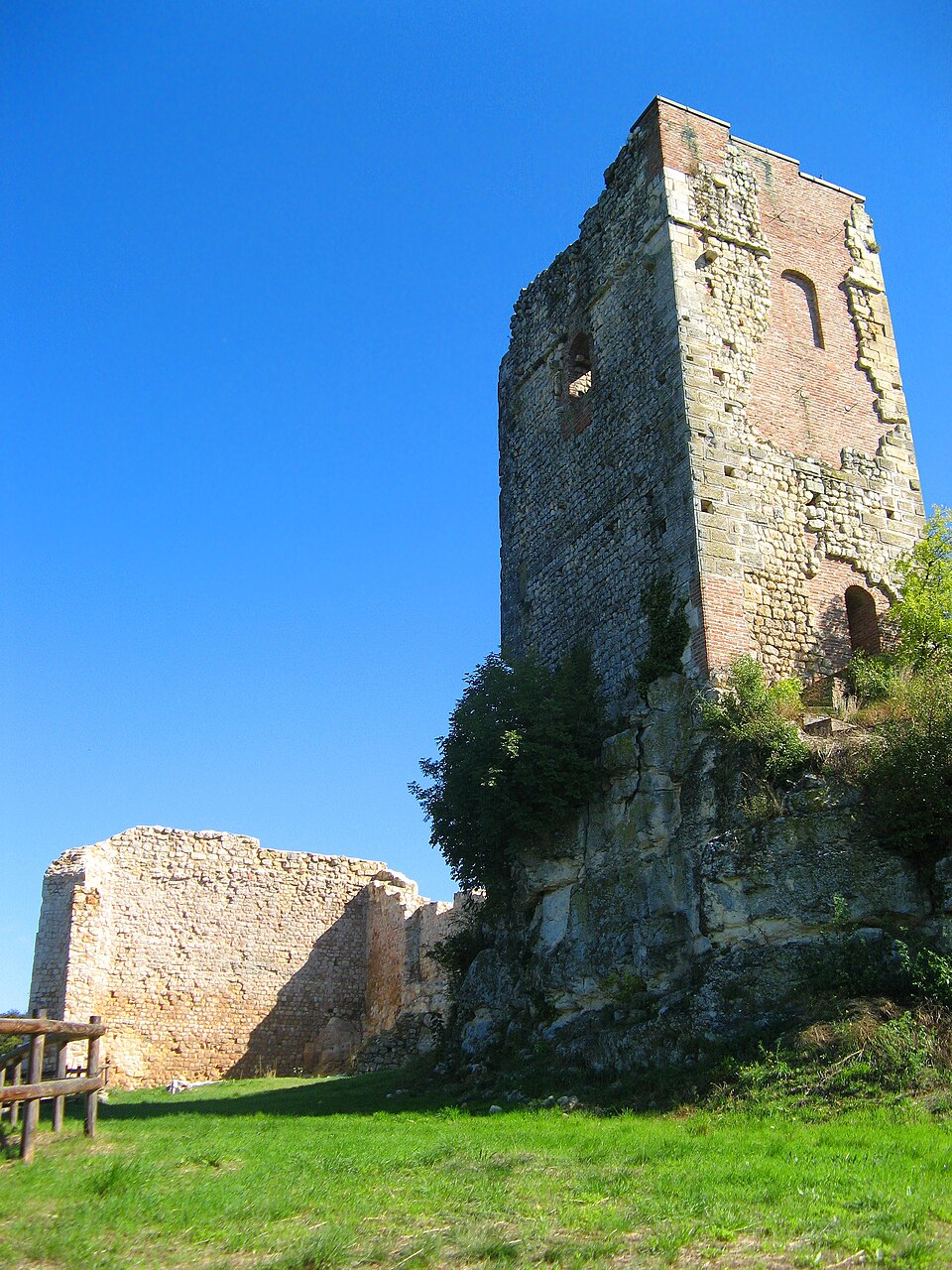 Rocca dei Vescovi