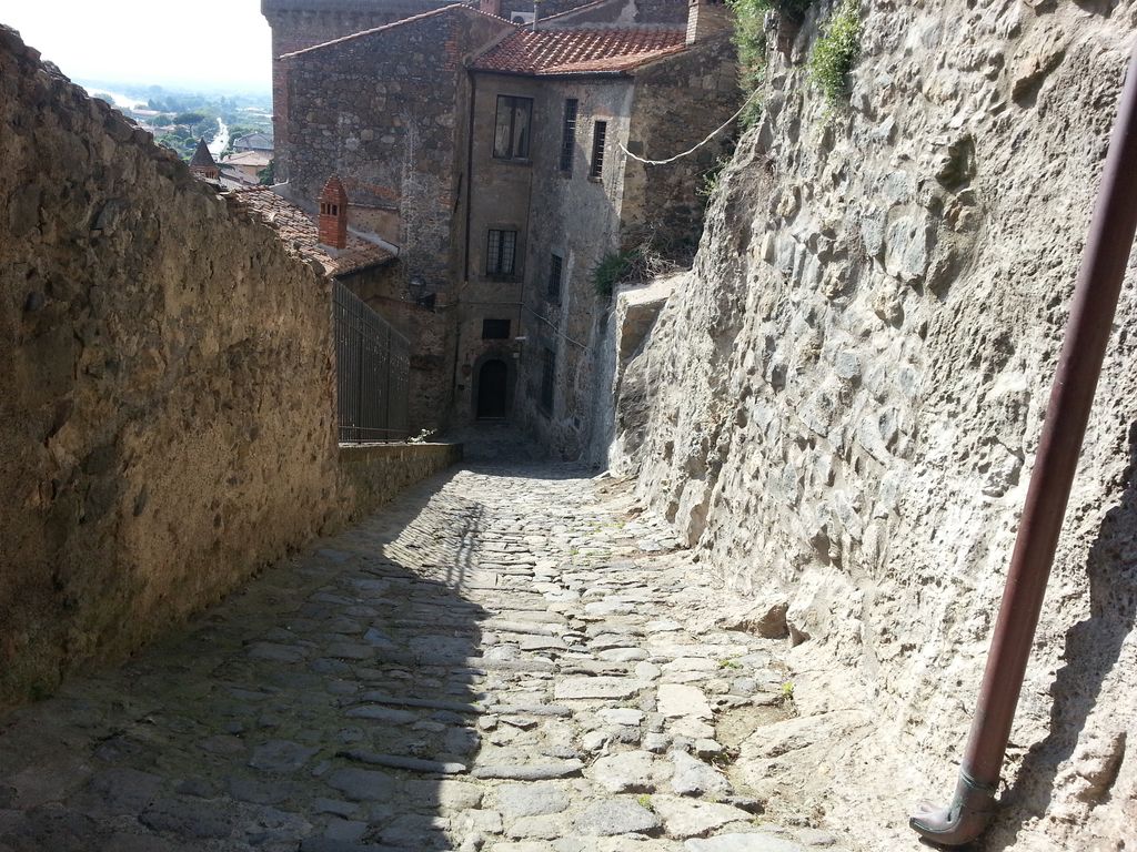 Rocca Monaldeschi della Cervara