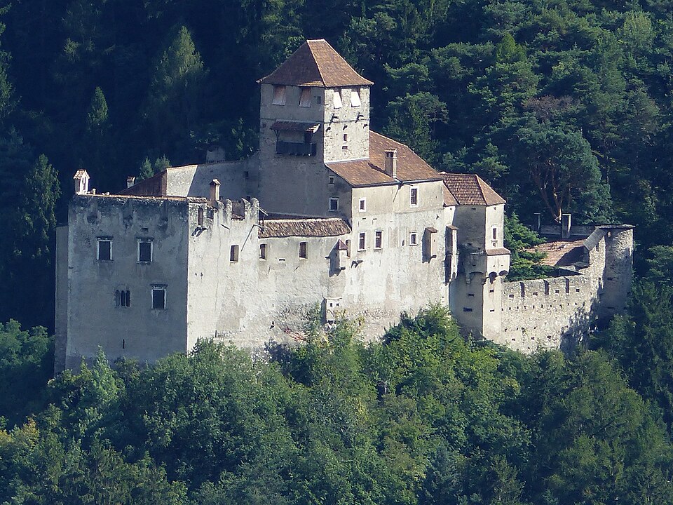 Schloss Dornsberg - Castel Taranto