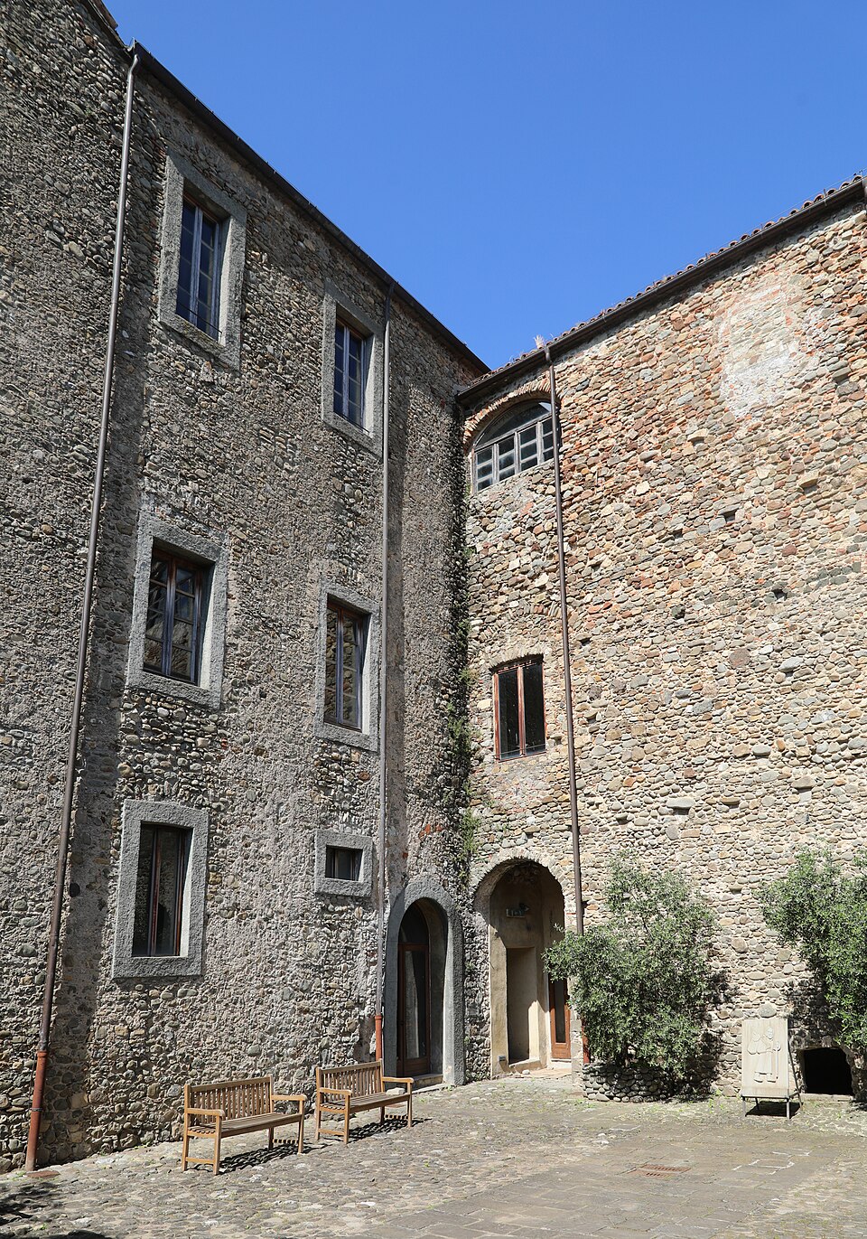 Castello Terrarossa