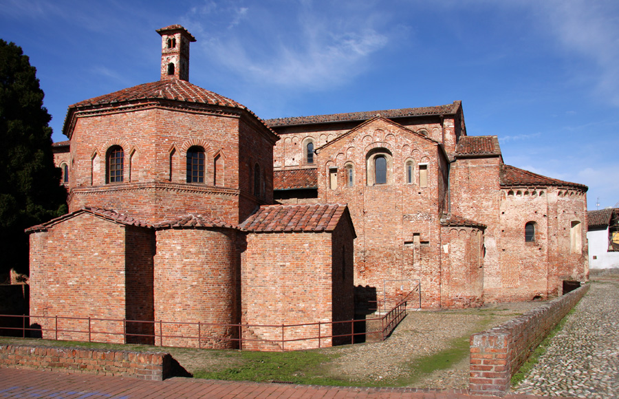 battistero di San Giovanni ad Fontes