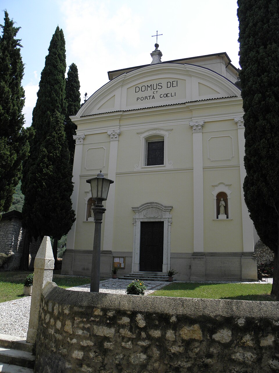 chiesa dei Santi Benigno e Caro nuova