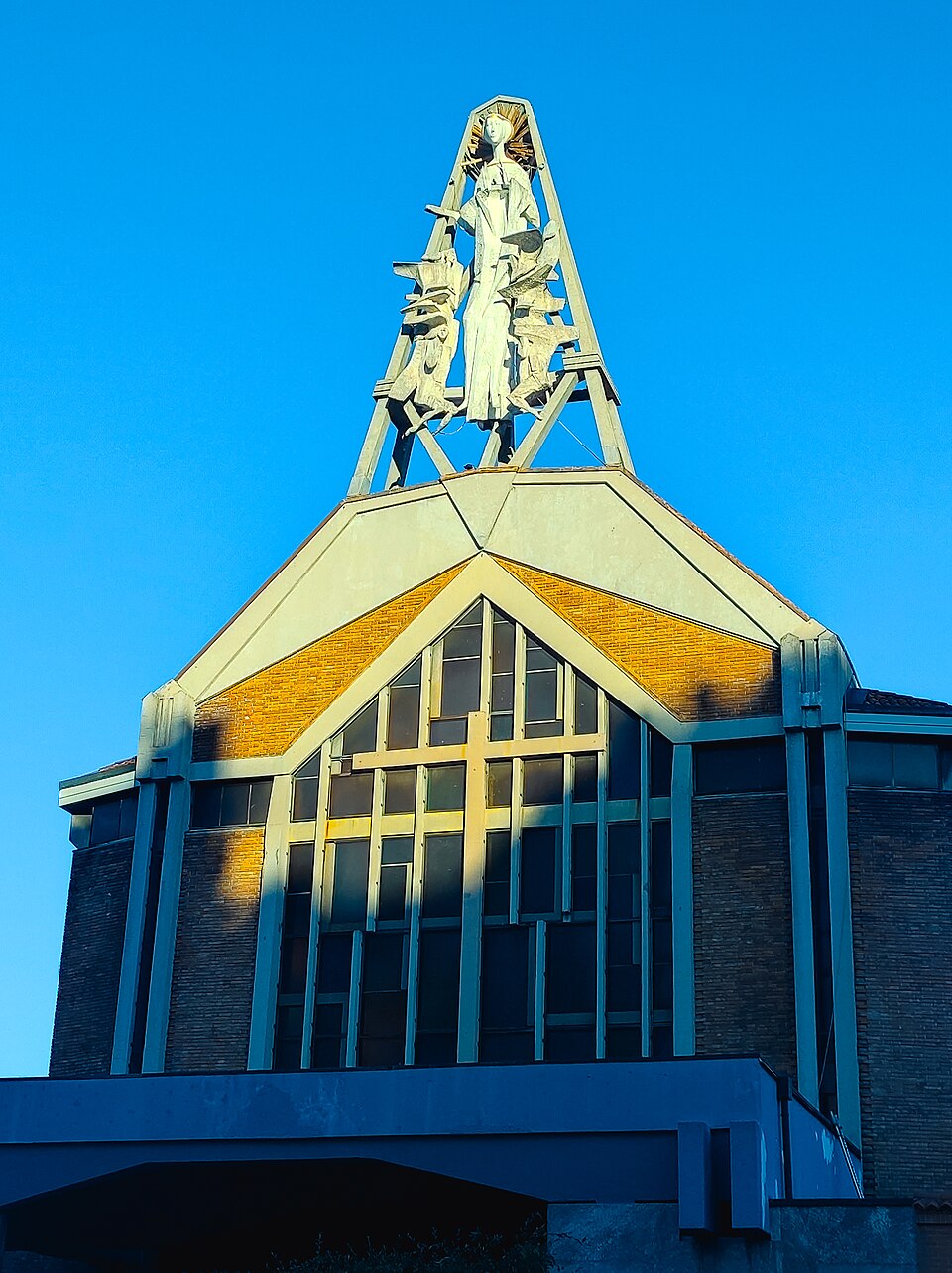 chiesa della Madonna di Fatima in Vigentino