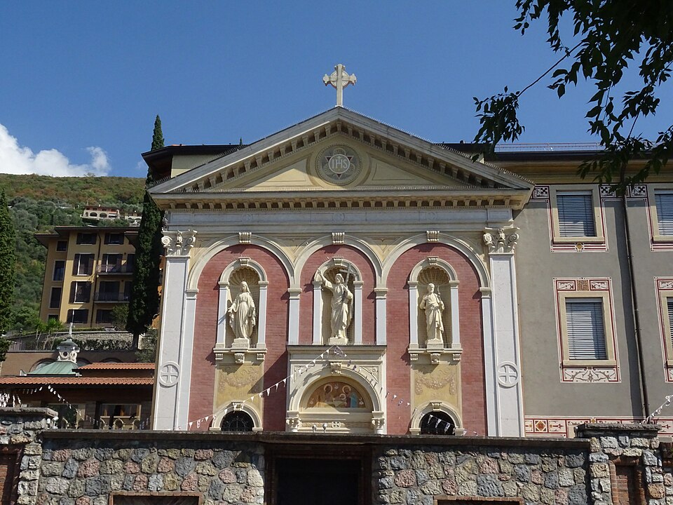 chiesa delle piccole suore della Sacra Famiglia