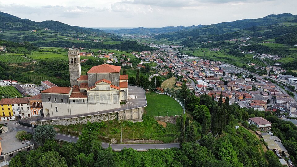 chiesa di Castello in San Giovanni Ilarione