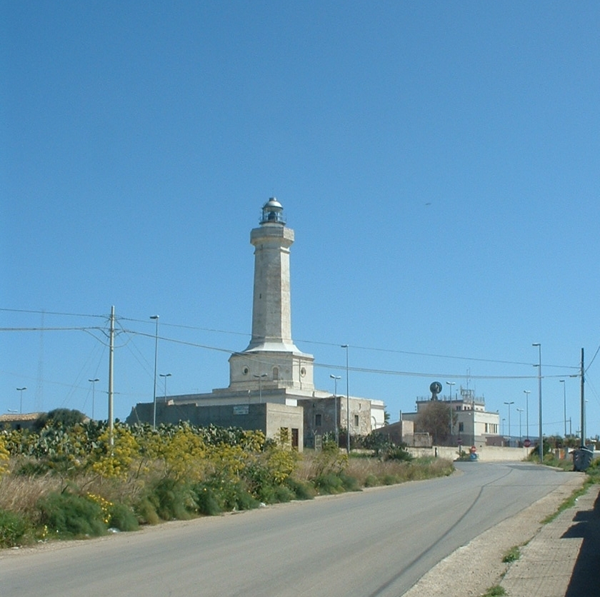 Faro di Cozzo Spadaro