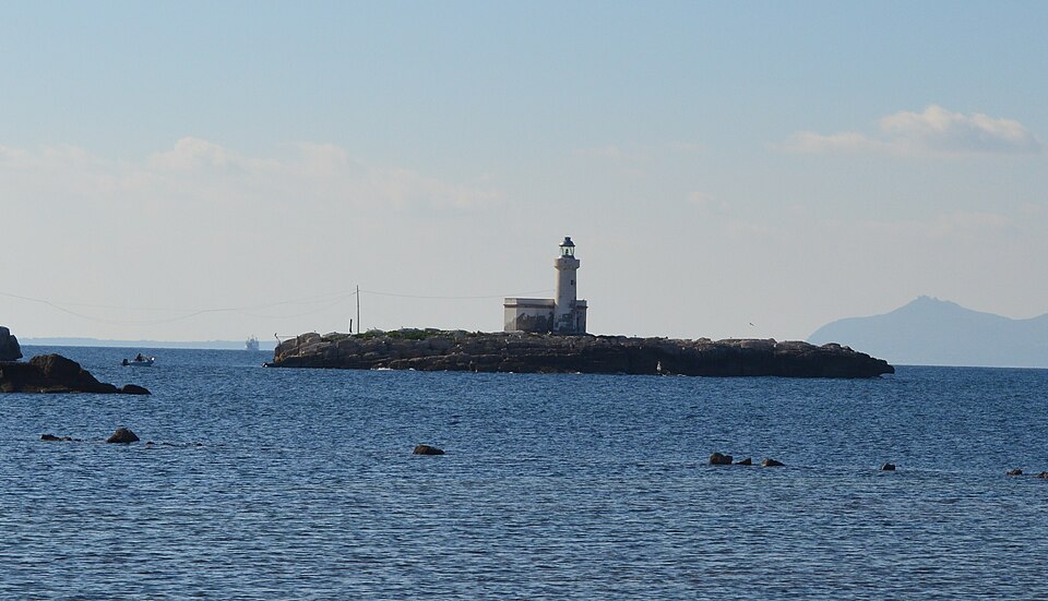 Faro Scoglio Palumbo