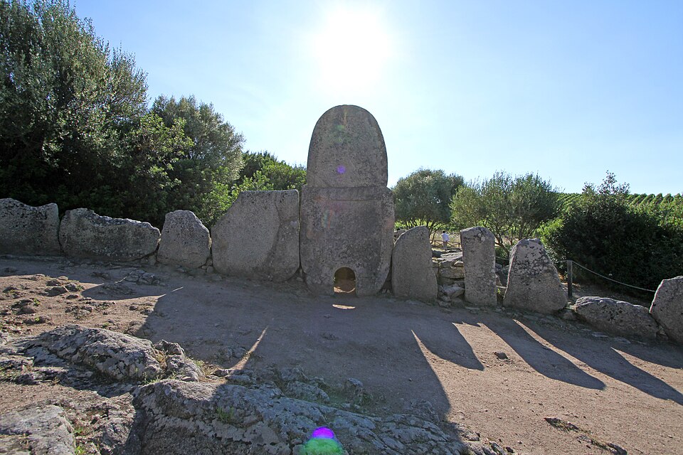 Tomba dei giganti di Coddu vecchiu