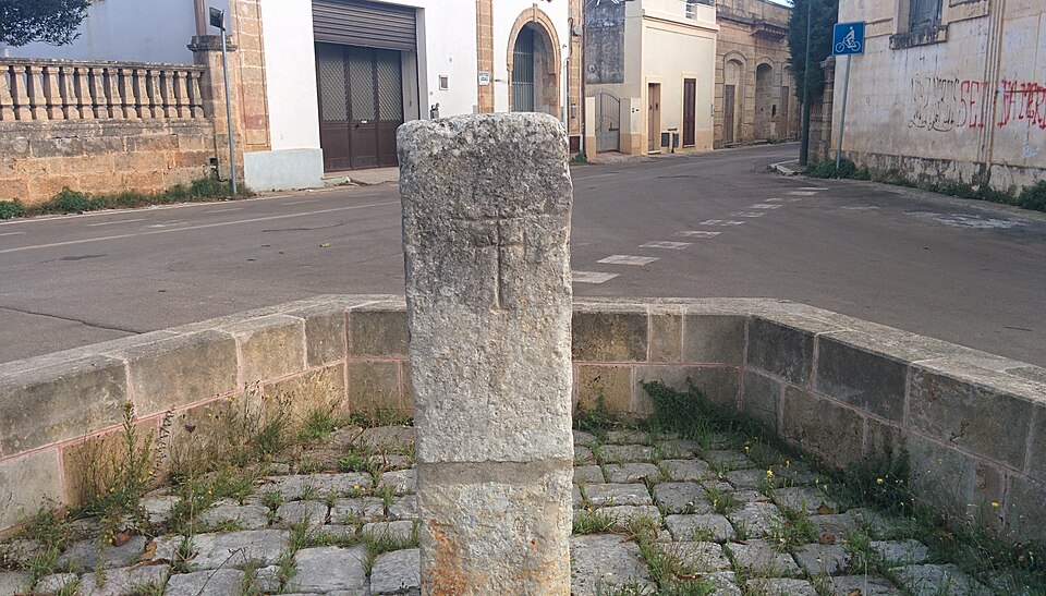 Menhir della Croce
