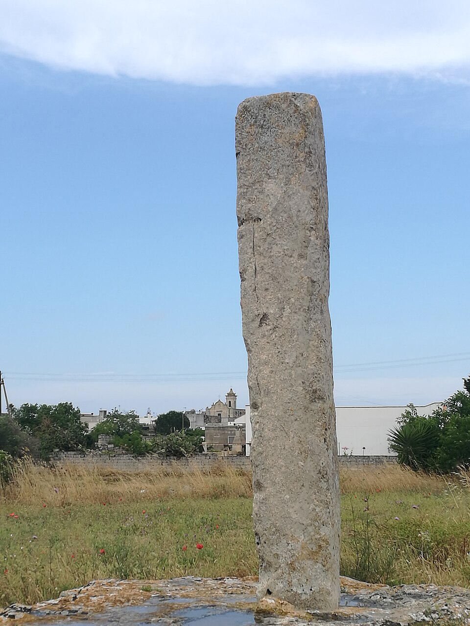 Menhir e Cripta di San Paolo