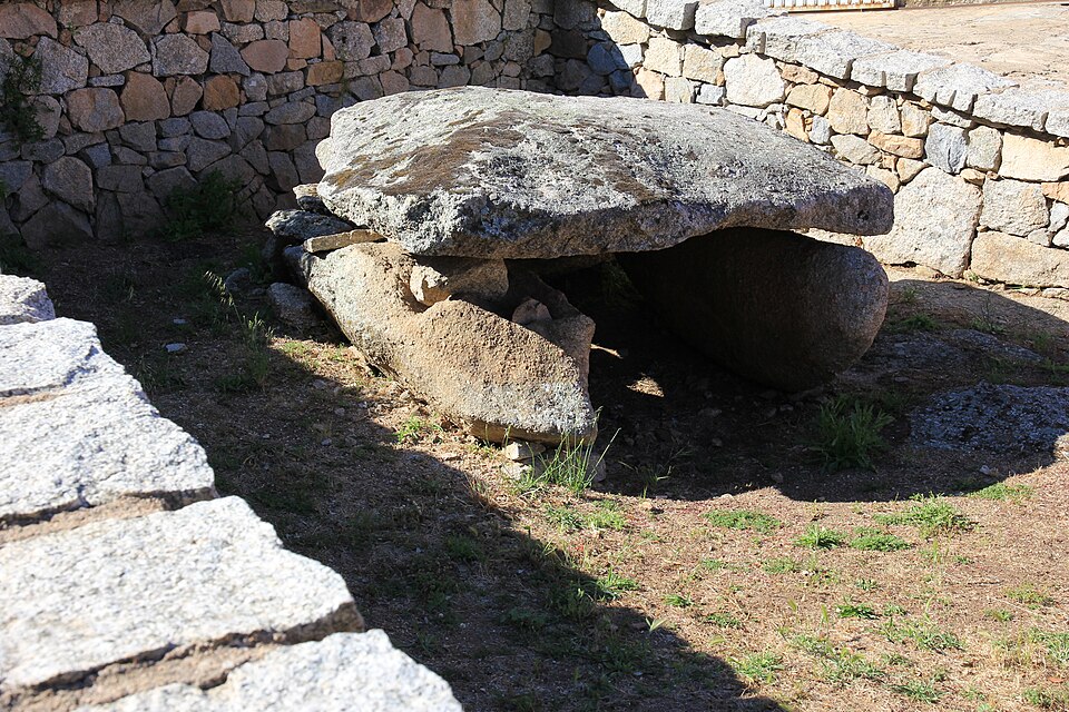 Dolmen Alzoledda