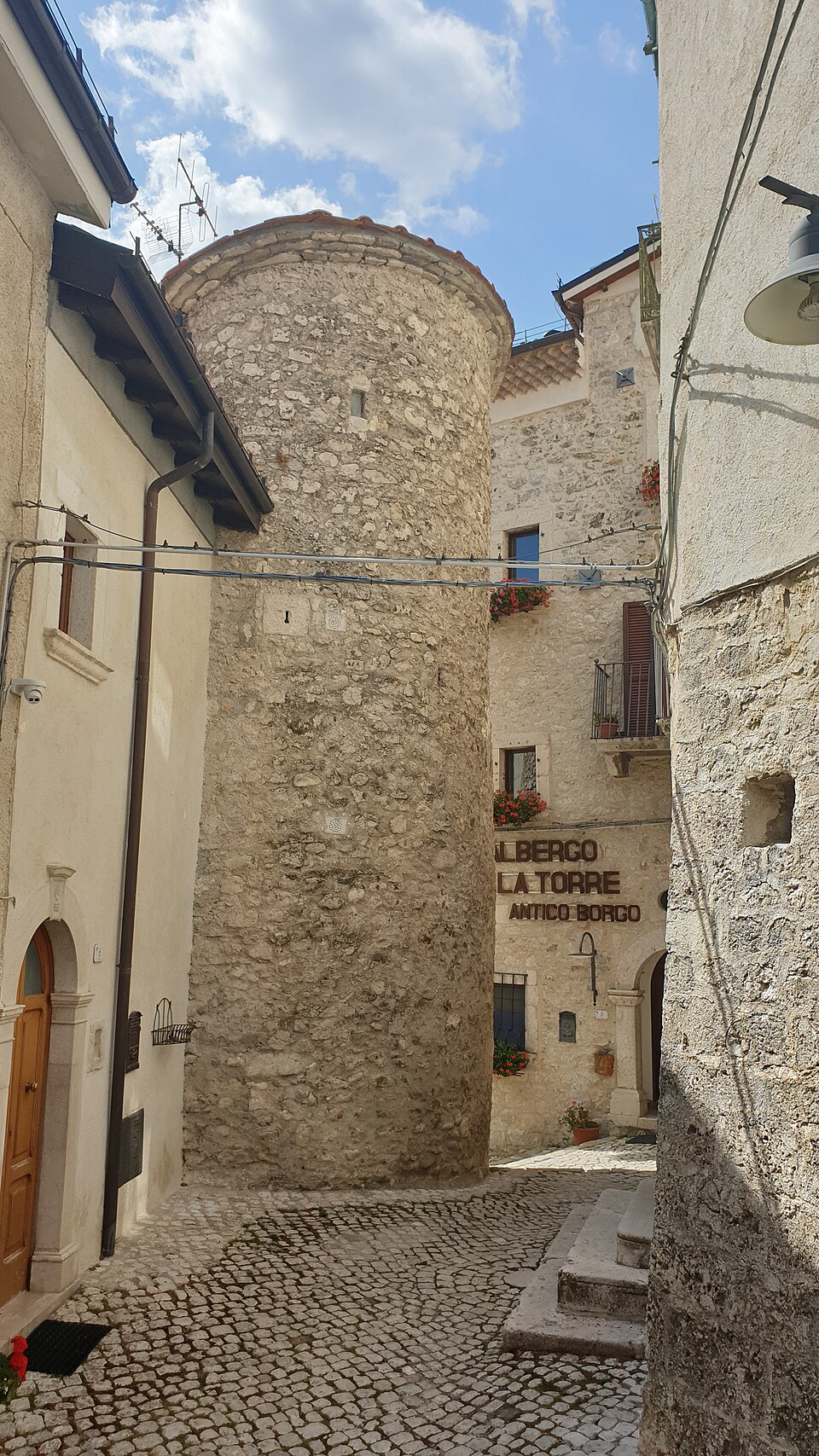 Torre cilindrica