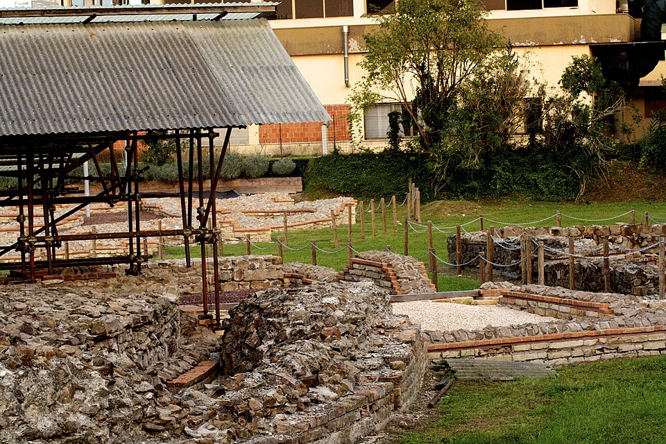 Area Archeologica Via Scavi