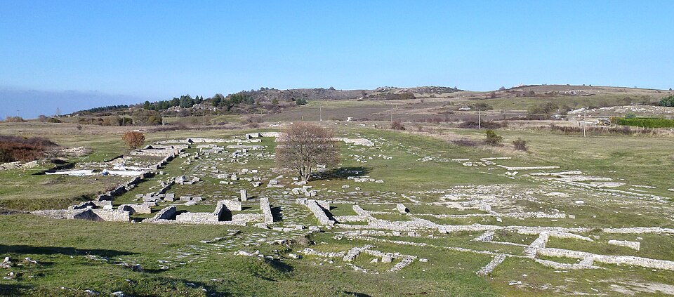 Antiteatro Romano di Juvanum