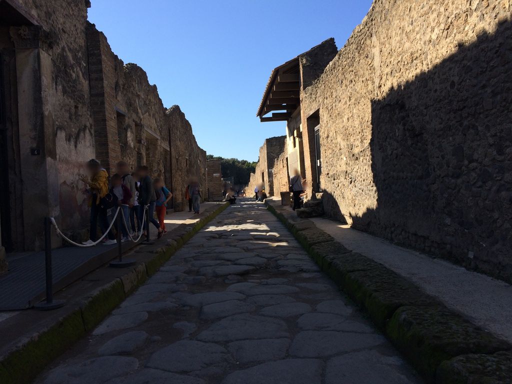 Regio I Insula 10