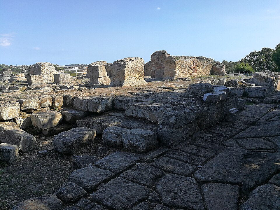 Cunicolo e Tempio di Apollo