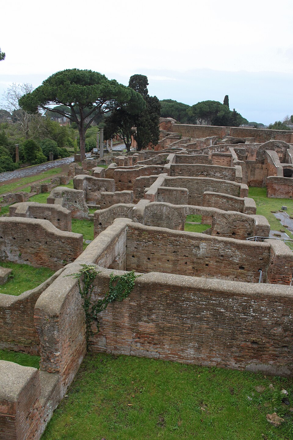 Casa dell'Ercole Bambino (Ostia Antica RII,VI,3-4)