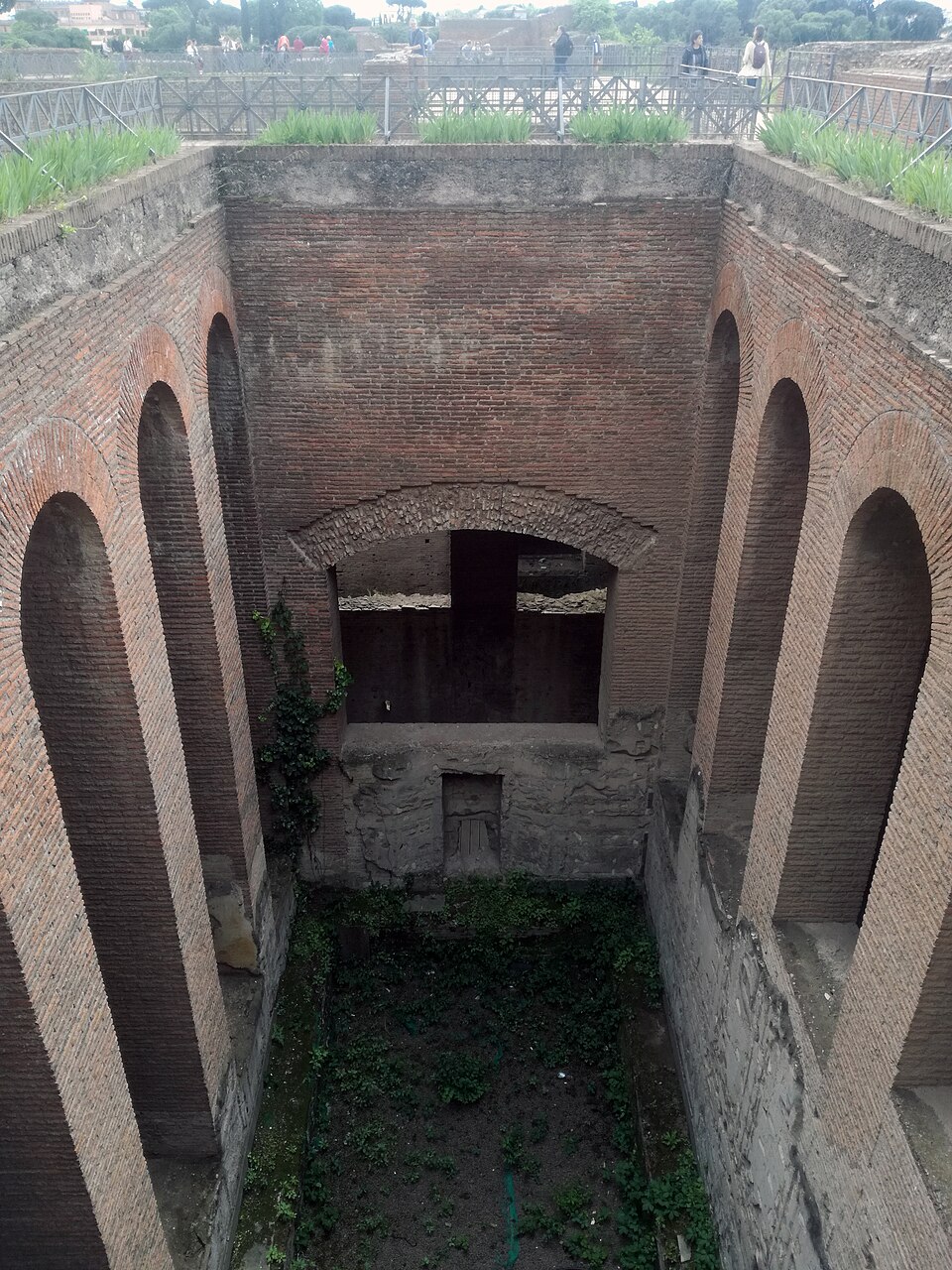Domus Augustana - Peristilio