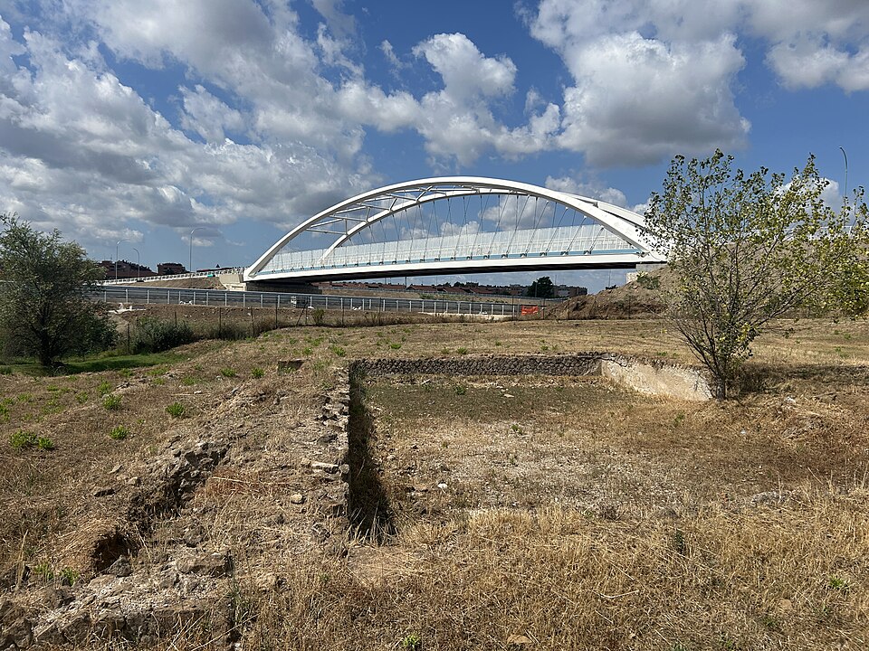 Passolombardo Villa Romana
