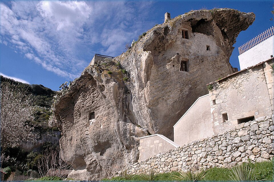 Domus de janas di Sedini