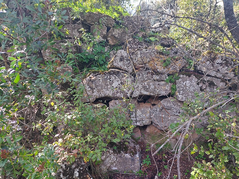 Nuraghe Taccu 'e Ticci