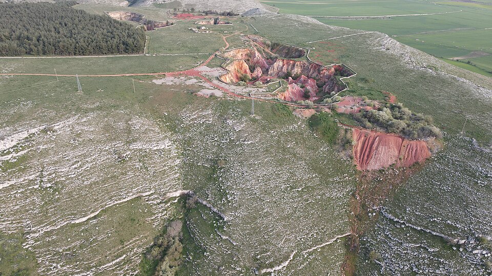 Cave di bauxite - Accesso
