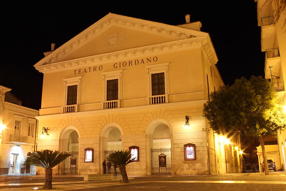 Teatro comunale Umberto Giordano