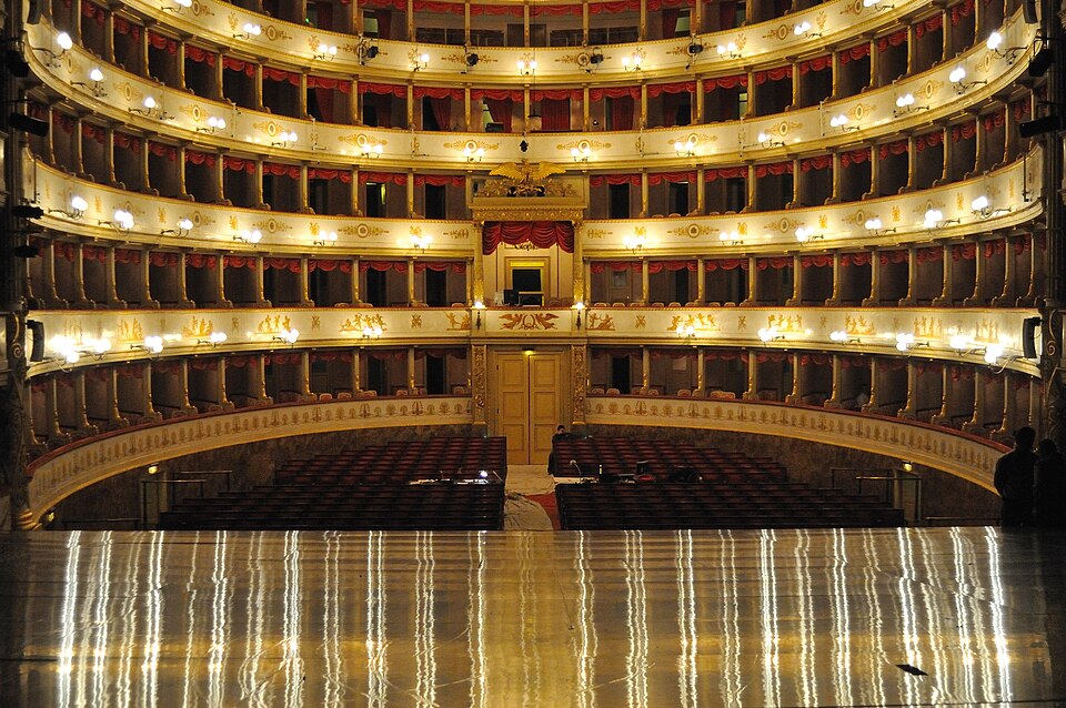 Teatro comunale Pavarotti-Freni