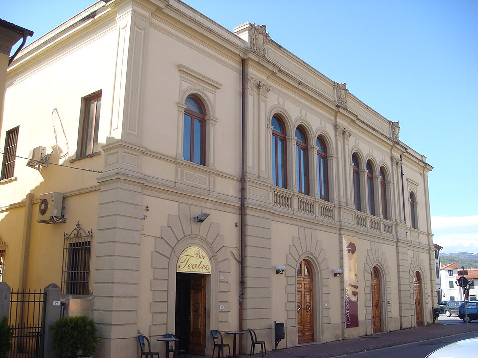 teatro Yves Montand
