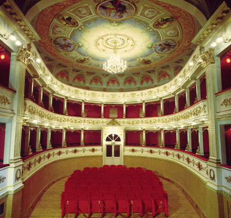 Teatro Giuseppe Verdi (Pollenza)
