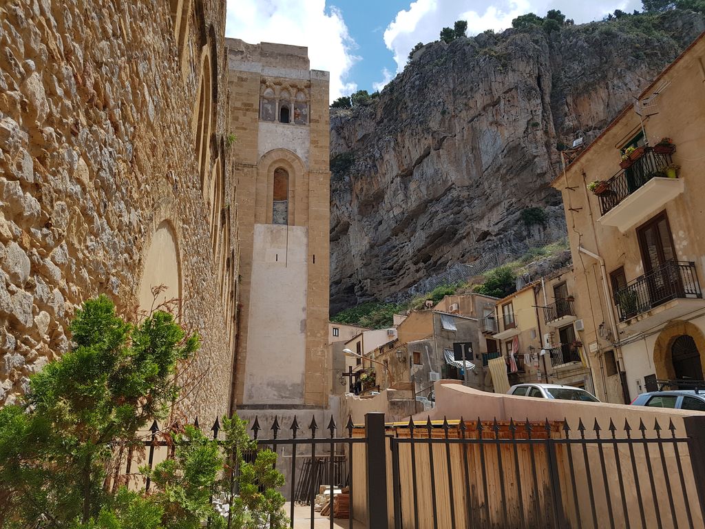 Arab-Norman Palermo and the Cathedral Churches of Cefalú and Monreale
